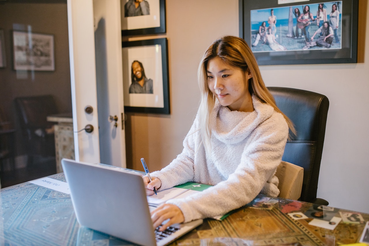 Woman tutoring online